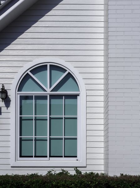 Cost of Curved Window Replacement in Fontana